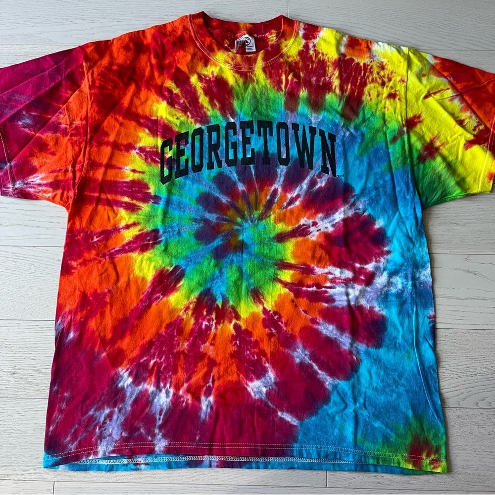 Vintage Georgetown University Collegiate Pride Rainbow Colorful Tye Die T-Shirt